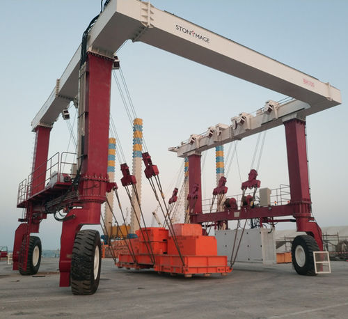 Pórtico de elevación lateral - BH series - Xinxiang MAGICART Cranes Co., Ltd - con neumáticos / para obra de elementos prefabricados / para obras de infraestructura