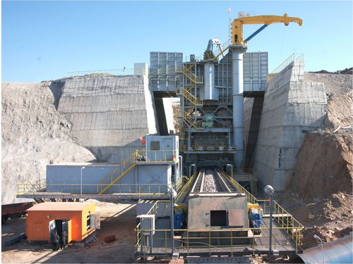 Planta de trituración primaria - TAIYUAN HEAVY INDUSTRY CO.,LTD - giratoria / semimóvil