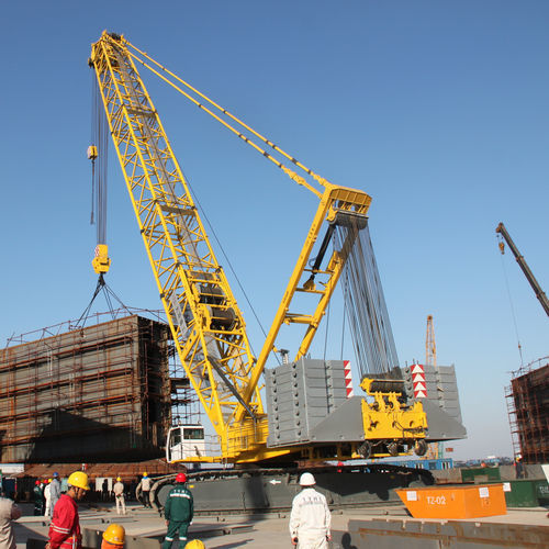 Grúa con orugas - TZC series - TAIYUAN HEAVY INDUSTRY CO.,LTD - en celosía / para aplicaciones marinas / para obra