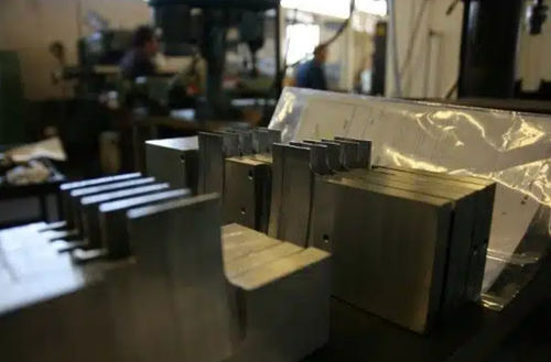 Soldadura por inducción - PEDERSEN Carbure & Diamant - cerámica a metal / ISO 9001