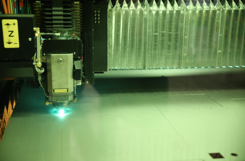 Corte láser - LASER-FUSION - acero / para aplicaciones automovilísticas / para aplicaciones industriales
