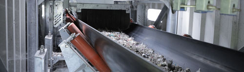 Sistema de transporte para material plástico - BEUMER Group GmbH & Co.KG - para gran componente / para neumáticos / para material mineral