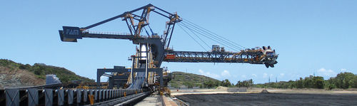 Apiladora-recogedora con rodetes de ruedas de cangilones - BEUMER Group GmbH & Co.KG