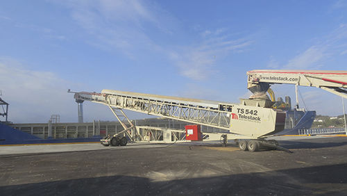 Cargador de barcos para productos a granel - Telestack International Ltd