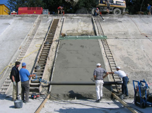 Máquina de nivelación de carretera - CONTEC GmbH