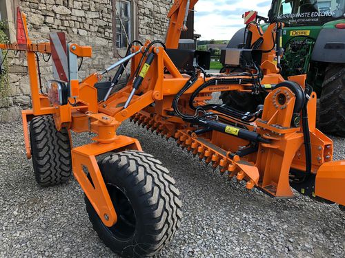 Regruesadora de suelo - GP 3500	 - AP Machinebouw B.V. - de 4 caras / para brazos excavadores
