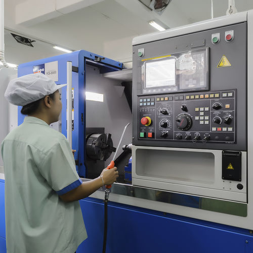 Máquina de mecanizado CNC 5 ejes -  CNC Machining - Alphacast Co., Ltd. - vertical / con mesa rotativa / de fileteado