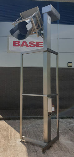 Volteador de contenedores de basura eléctrico - BTM/200/3200/B - Base Handling Products Limited