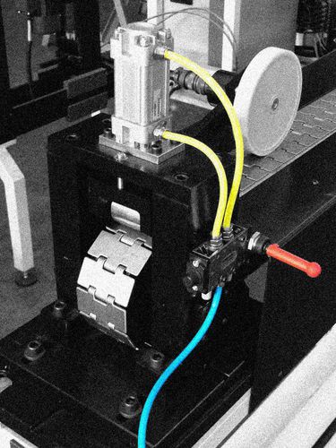 Insertadora para imán - MagnetiKat - Scarioni Srl - automática