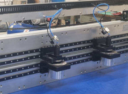 Máquina perforadora para films de plástico - PU50 - Spark Machinery srl - en línea