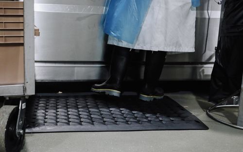 Alfombra no absorbente - F2S2840CDDG - Rebourne - obturadora de imbornal / de trabajo / antimicrobiana