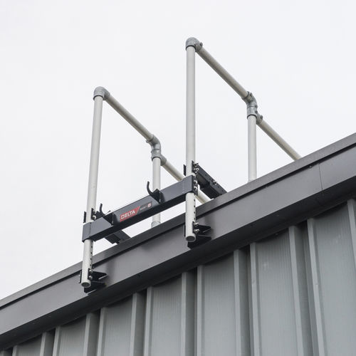Escalera de aluminio - Delta Prevention - de acero / fija / de cubierta