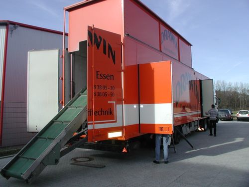 Molino para material plástico - NEUE HERBOLD Maschinen-u. Anlagenbau GmbH - portátil / para reciclaje