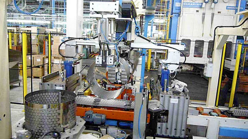 Formadora de metal - COMI GROUP - de material plástico / automática / en línea
