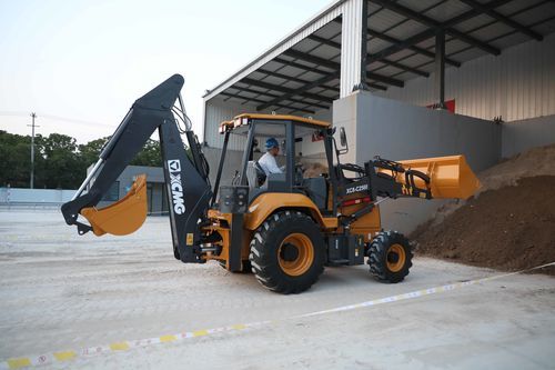 Retroexcavadora multiusos - XC8-C2560 - XCMG - compacta / diésel / ergonómica