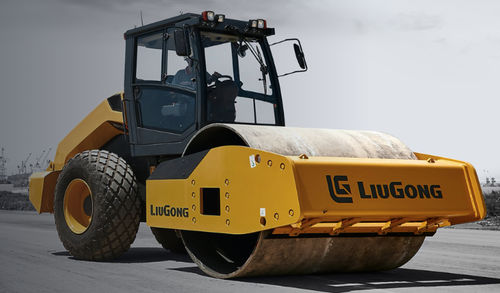 Compactador monocilindro - 6612E - Liugong Construction Machinery N.A., LLC