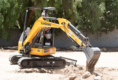 Excavadora intermedia - 9027FZTS - Liugong Construction Machinery N.A., LLC - con orugas / diésel / con giro cero