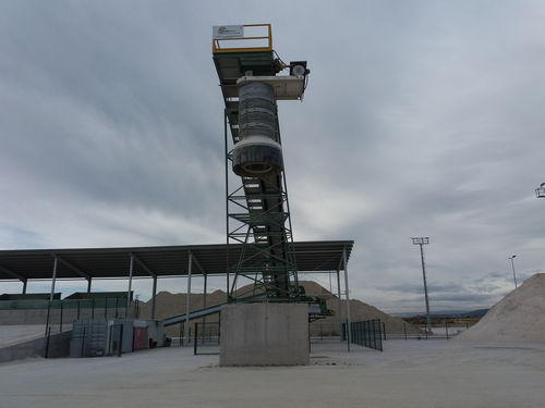 Conducto de carga telescópico - NZO300S - HENNLICH s r.o.
