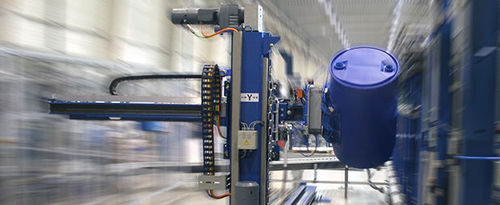 Sistema de manipulación automático - Mauser Packaging solutions - para extrusora sopladora / rápido