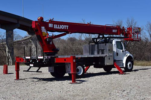 Cesta telescópica montada sobre camión - M87 HIREACH - Elliott Equipment Company - hidráulica / para cargas pesadas
