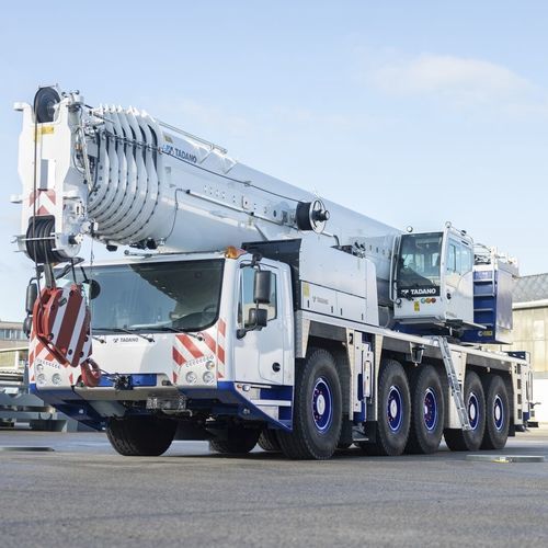 Grúa montada sobre camión - AC 5.250L-2 - TADANO FAUN - de mástil / para obra / de elevación