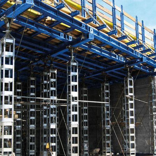 Encofrado modular - DokaShore - DOKA - autoportante / de puentes / de vigas