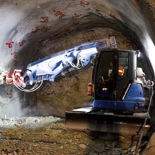 Excavadora intermedia - eBadger - WIMMER Hartstahl GmbH & Co KG - con orugas / eléctrica / diésel