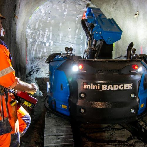 Excavadora intermedia - WIMMER Hartstahl GmbH & Co KG - con orugas / diésel / para túnel