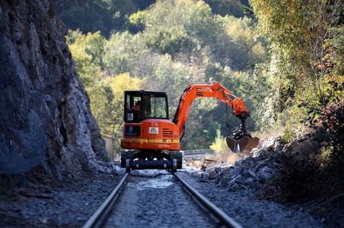 Miniexcavadora - 8TRR  - UNAC - con orugas / Tier 3 / para túnel