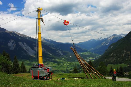 Grúa con orugas - V-400 - Wyssen Seilbahnen AG - de mantenimiento / para obra / de transporte