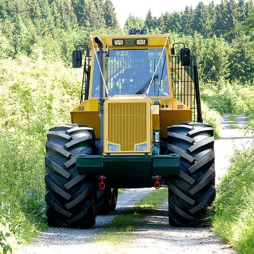 Cosechadora forestal con neumáticos - HSM 904F Kombi - HSM - Hohenloher Spezial-Maschinenbau GmbH & Co. K - autocargador forestal