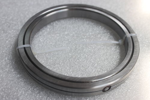 Rodamiento de rodillos cruzados - SX 011820 - THB Bearings - radial / rígido / axial