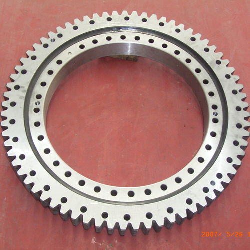 Corona giratoria con dientes exteriores - THB Bearings - de bolas / de cuatro puntos de contacto