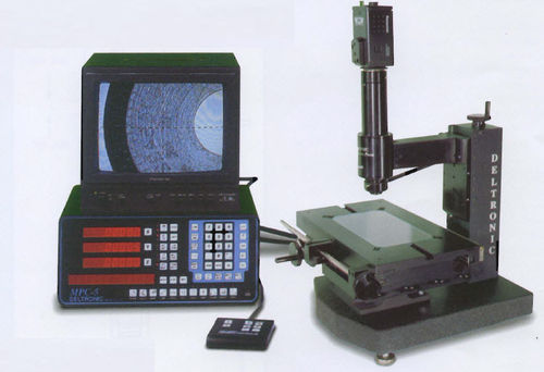 Máquina de medición de vídeo - 4" x 8" x 4" | DVC-115 - DELTRONIC