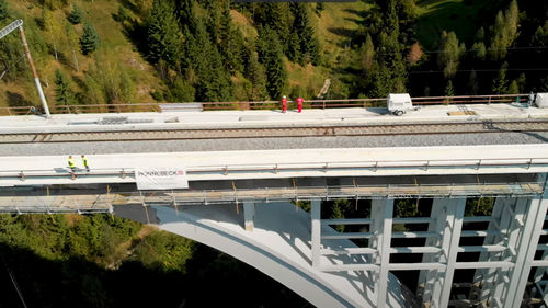 Plataforma de acceso - QuikDeck® - Hünnebeck GmbH - suspendida / para obra