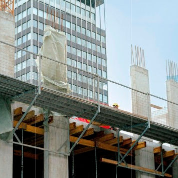 Andamio suspendido - FALKO - Hünnebeck GmbH - de fachada / modular
