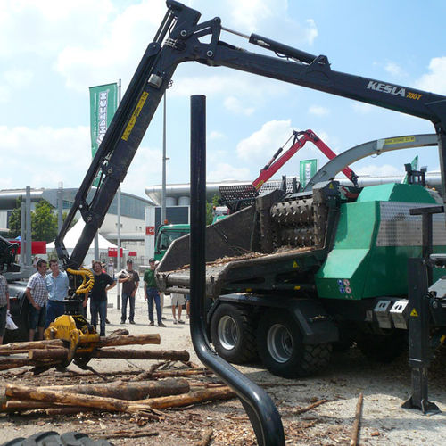 Autocargador forestal - 700,700T  series  - Kesla Oyj