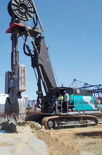 Perforadora para muros pantalla - KRC 2 HD - B200 XP-2 - CASAGRANDE - Foundation Division - rotativa / hidráulica / para obra de construcción