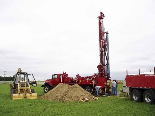 Perforadora de pozo geotérmico - T450MIIA  - SCHRAMM, INC. - montada en remolque / rotativa / hidráulica