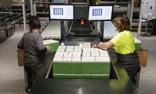 Despaletizador semiautomático - VANDERLANDE - robotizado / para palés / para almacén