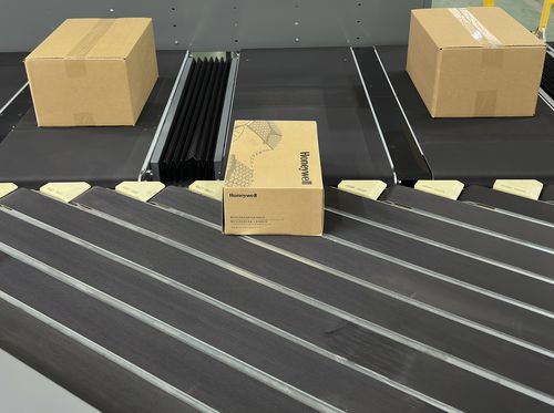 Clasificador con cinta transversal - IntelliSort Cross-belt Sorte - Transnorm System GmbH - para la industria agroalimentaria / para la industria farmacéutica / para el sector de comercio electrónico