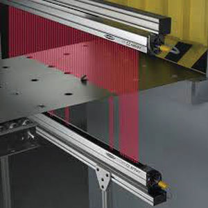 Cortina fotoeléctrica de seguridad - STR TEKNIK MAKINA - multihaz / de tipo barrera / de infrarrojos