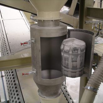 Separador de metales - R-TMC - Regulator Cetrisa - magnético con imán cilíndrico / para la industria del reciclaje