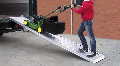 Rampa de carga - 1 470 -  4 000 mm, 300 - 1 000 kg - C.L.M