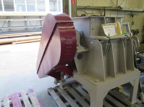 Molino para material plástico - CONDUX CS - HERBOLD Meckesheim - de cuchillas / vertical / para reciclaje