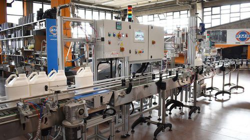 Llenadora taponadora etiquetadora para pinturas y tintas - RT1U - PMR System Group - automática / en línea / para productos fitosanitarios