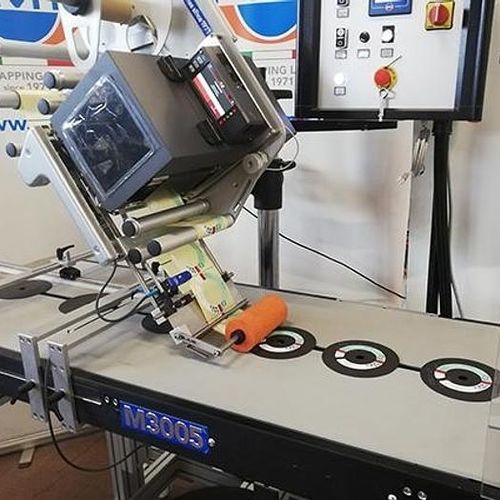 Impresora-aplicadora de etiquetas de abrasivo - M3005A - PMR System Group - para aplicación en el lateral del producto / de bolsas / para uso industrial