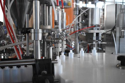 Llenadora tapadora automática - MFC - PMR System Group - para líquido / monobloque / rotativa