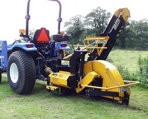 Zanjadora de ruedas - AFT45  - AFT TRENCHERS LIMITED - montada en tractor / para tractor / para campo deportivo