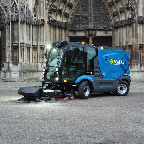 Barredora con operador a bordo - RAVO R2s - Scarab Sweepers - de calle / con motor diésel / de calle